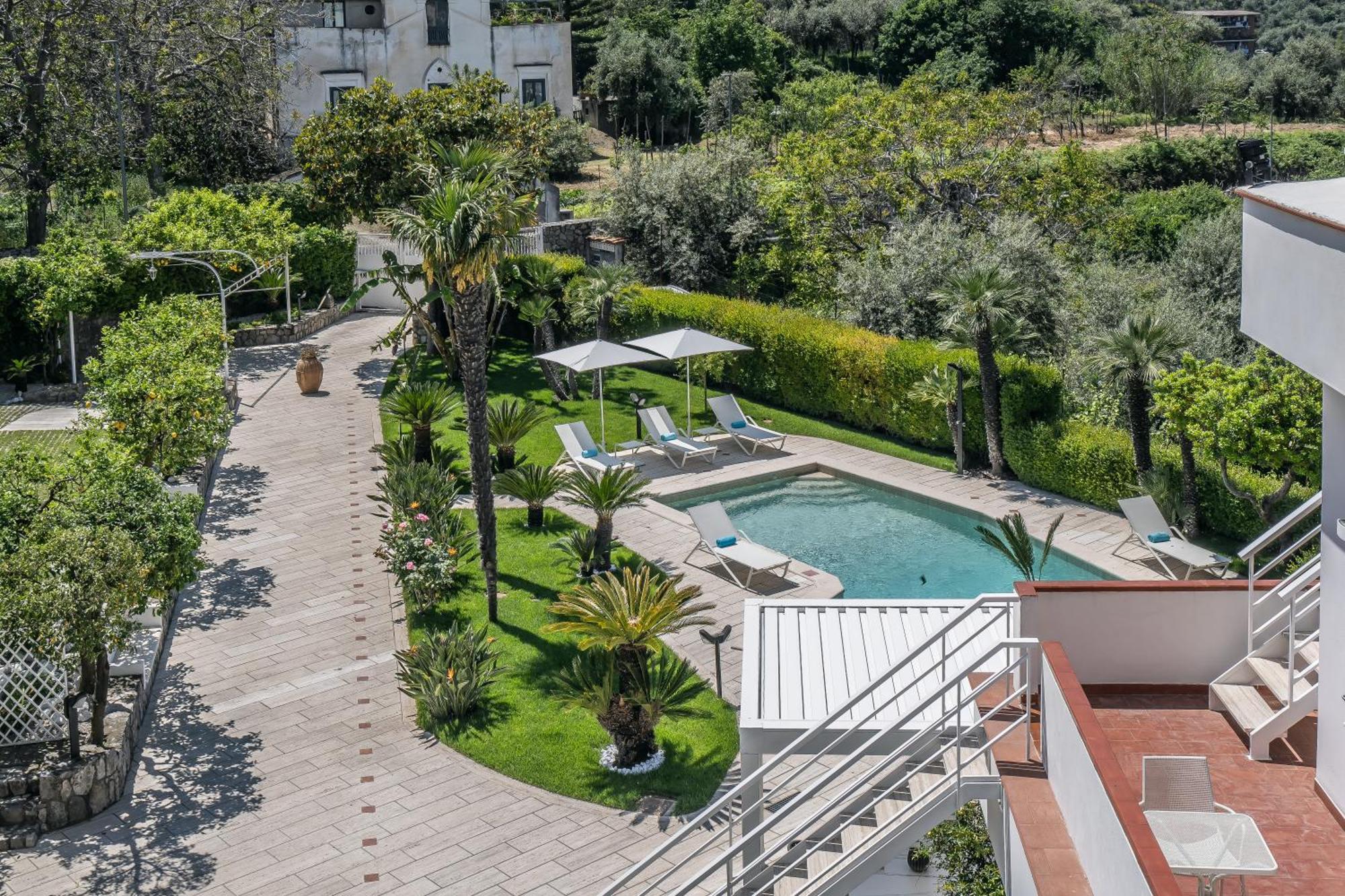 Villagraziosa Вико-Экуенсе Экстерьер фото
